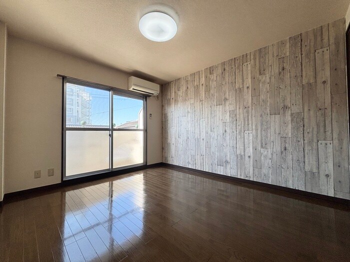 物件内観写真9　(居室)