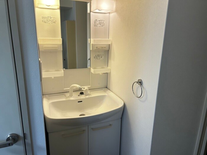 物件内観写真11　(洗面)