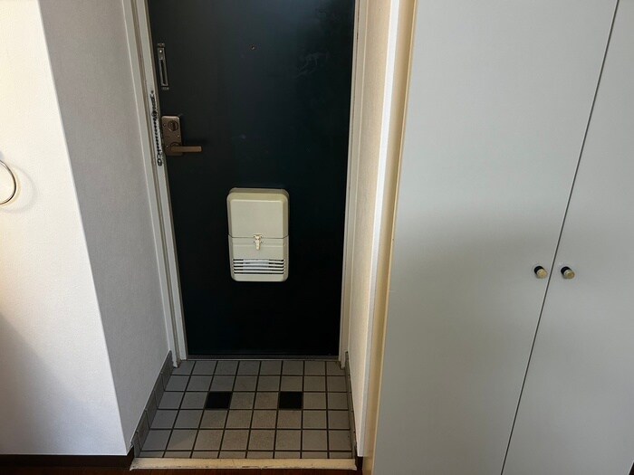 物件内観写真15　(玄関)