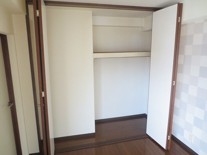 物件内観写真18　(収納)