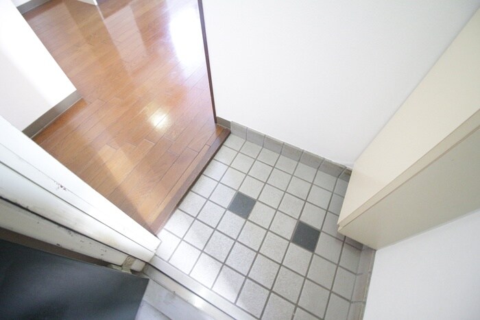 物件内観写真21　(玄関)
