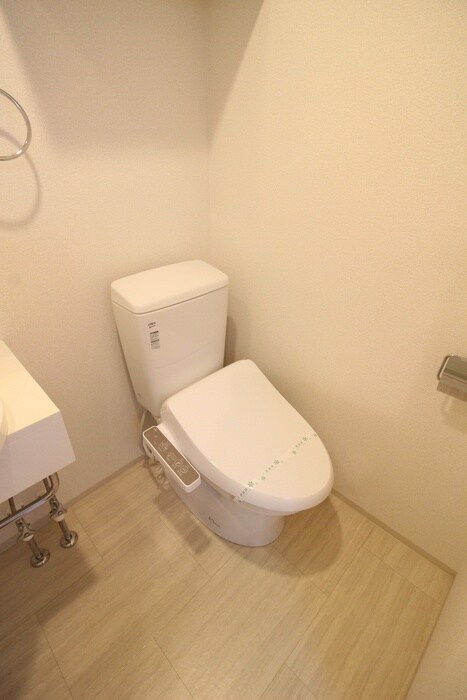 物件内観写真9　(トイレ)