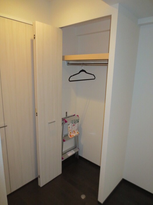 物件内観写真13　(収納)