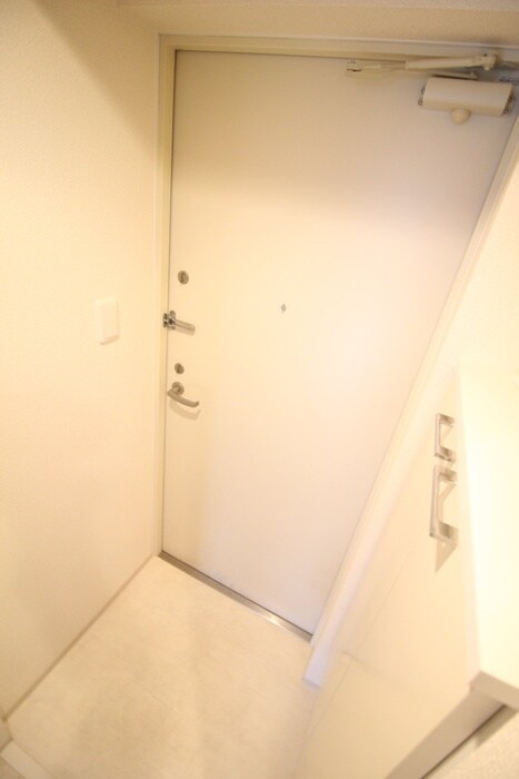 物件内観写真14　(玄関)