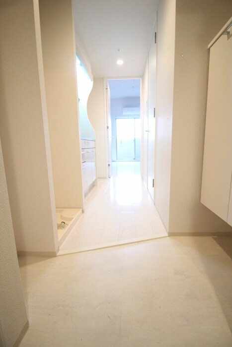 物件内観写真14　(廊下)
