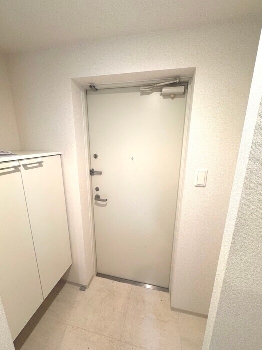 物件内観写真15　(玄関)