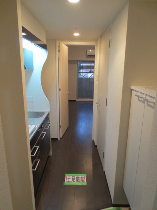 物件内観写真15　(廊下)