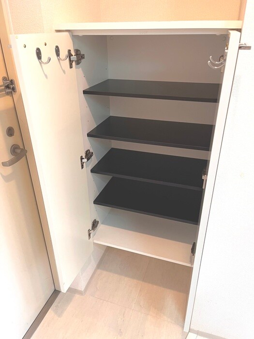 物件内観写真16　(靴箱)