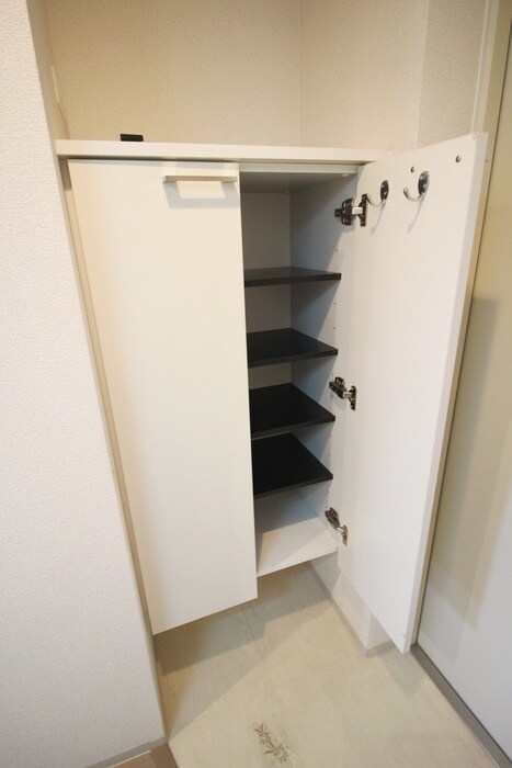 物件内観写真17　(靴箱)