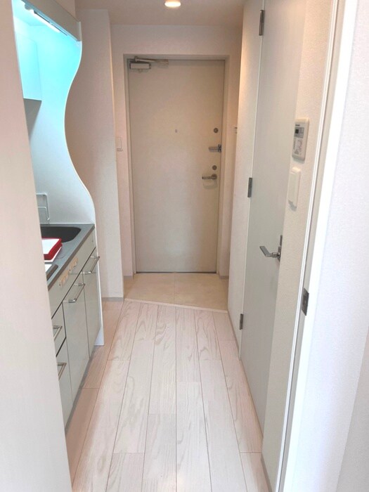 物件内観写真17　(廊下)