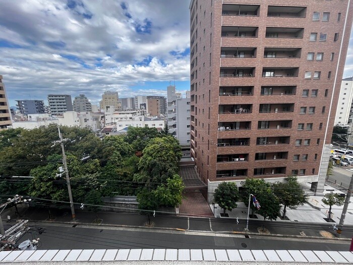 物件内観写真20　(室内からの展望)