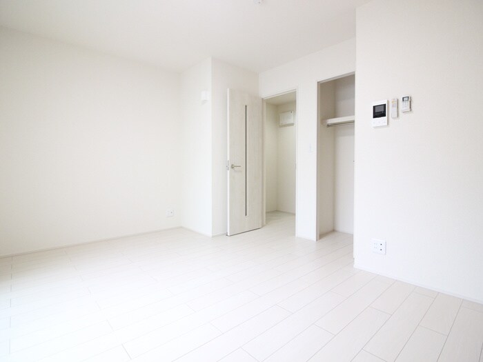 物件内観写真8　(内観写真)