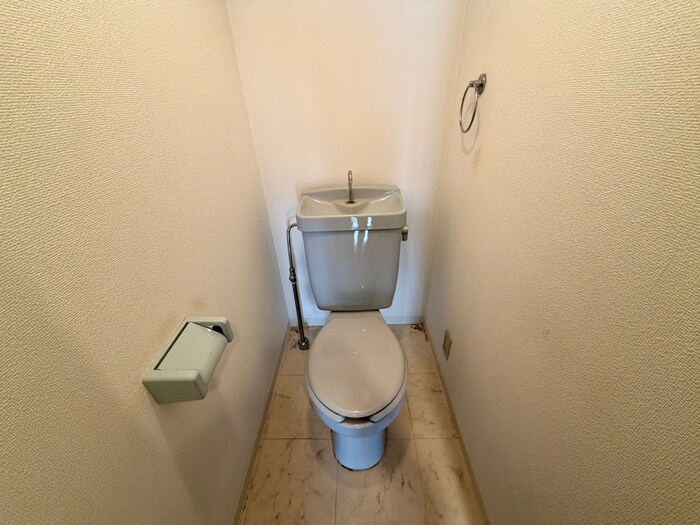 物件内観写真10　(トイレ)