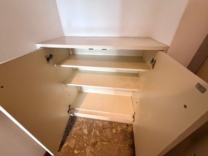 物件内観写真13　(靴箱)