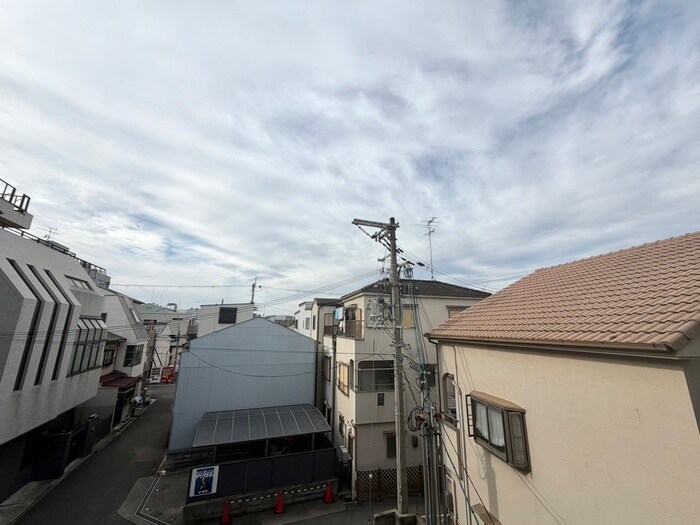 物件内観写真16　(室内からの展望)