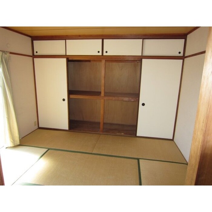 物件内観写真16　(収納)