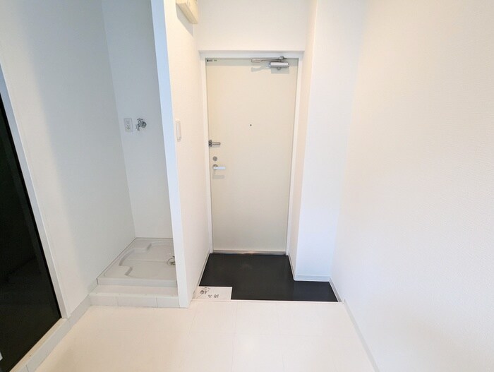 物件内観写真14　(玄関)