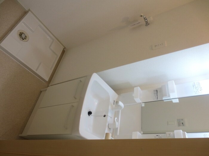 物件内観写真11　(洗面)