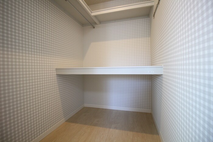 物件内観写真10　(収納)