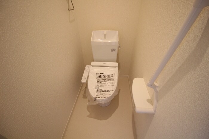 物件内観写真15　(トイレ)