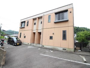川西市向陽台テラスハウス外観写真