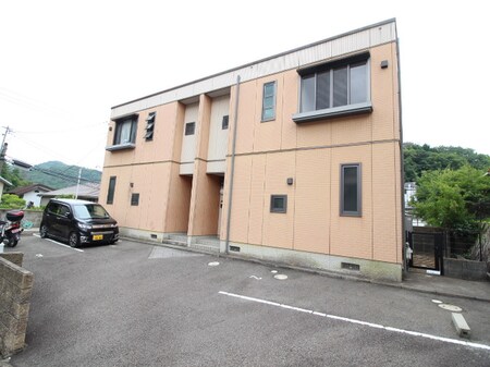 川西市向陽台テラスハウス外観写真