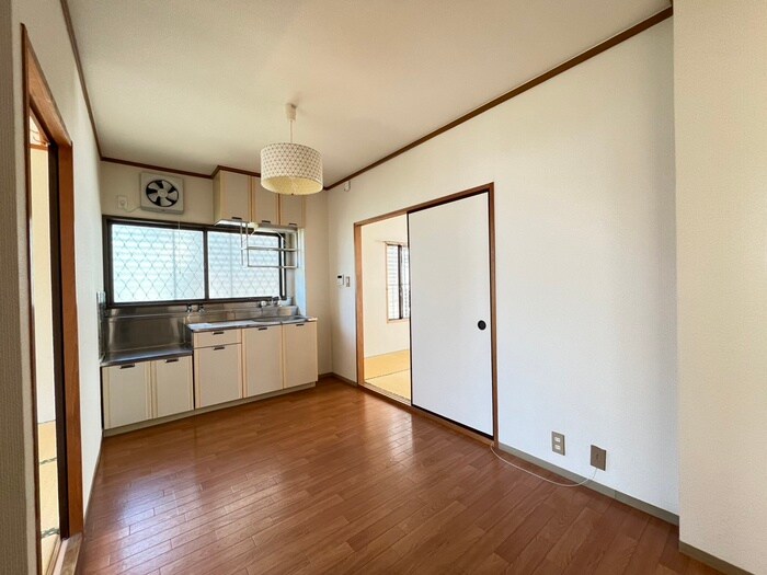 物件内観写真8　(居室)