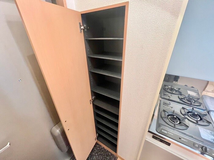 物件内観写真18　(玄関)