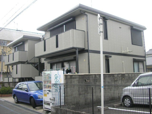 物件外観写真2　(駐車場)