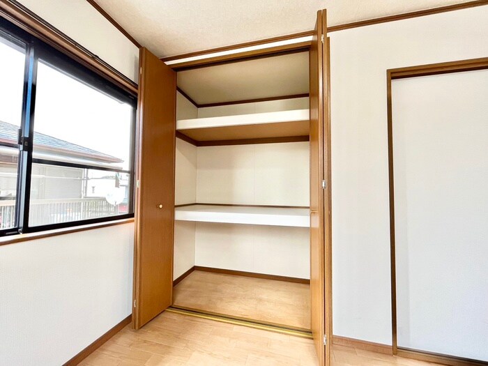 物件内観写真11　(収納)