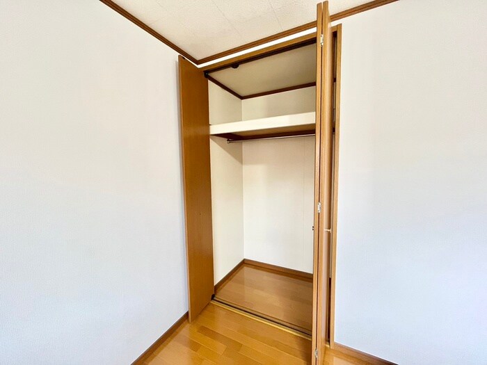 物件内観写真12　(収納)
