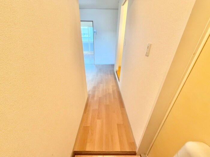物件内観写真19　(廊下)