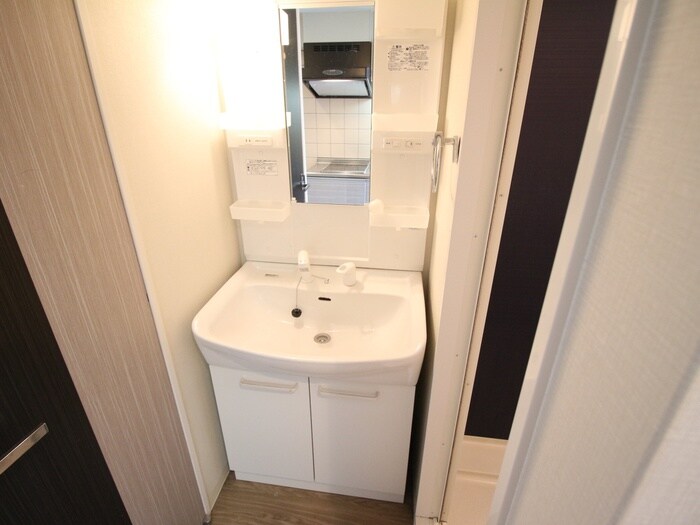 物件内観写真11　(洗面)