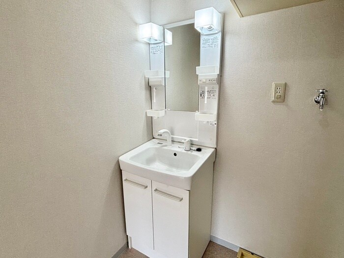 物件内観写真9　(洗面)