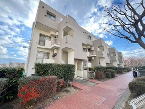 鈴蘭泉台第二住宅8号棟(104)外観写真