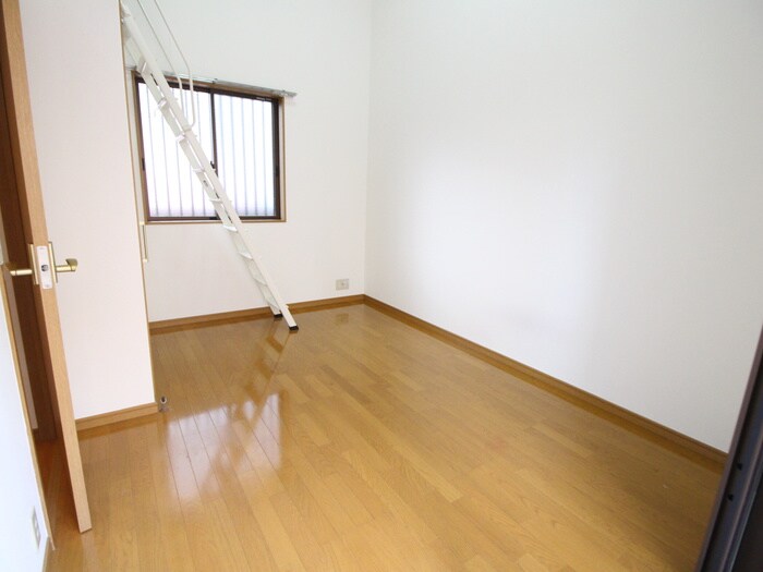 物件内観写真9　(居室)