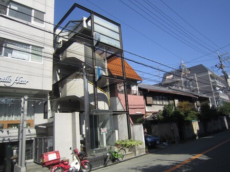 服部タガミビル外観写真