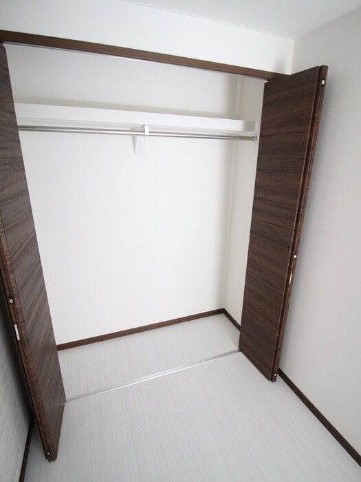 物件内観写真11　(収納)