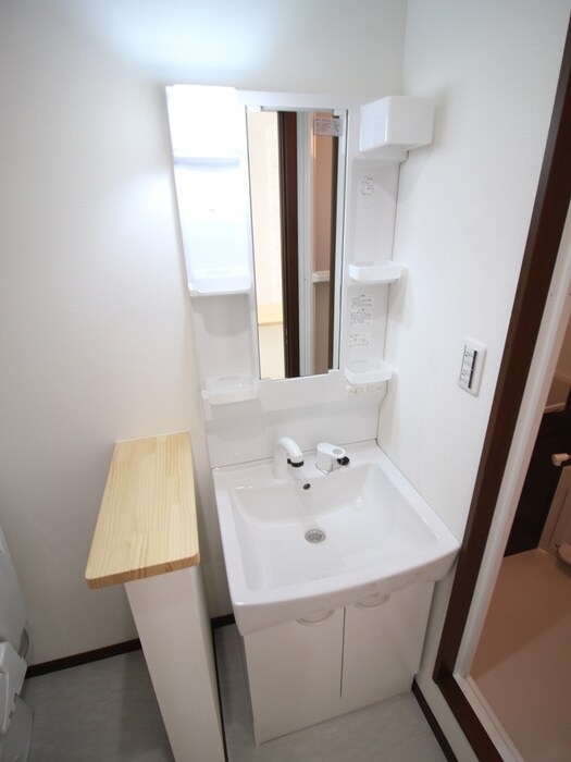 物件内観写真12　(洗面)