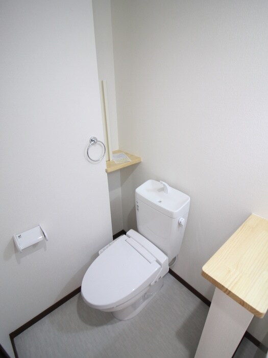 物件内観写真14　(トイレ)