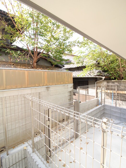 物件内観写真17　(室内からの展望)