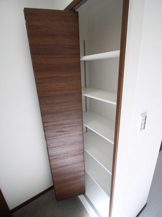 物件内観写真18　(靴箱)