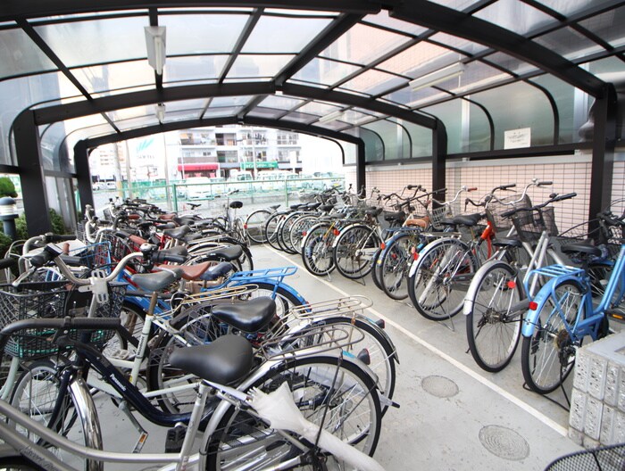 物件外観写真4　(駐輪場)