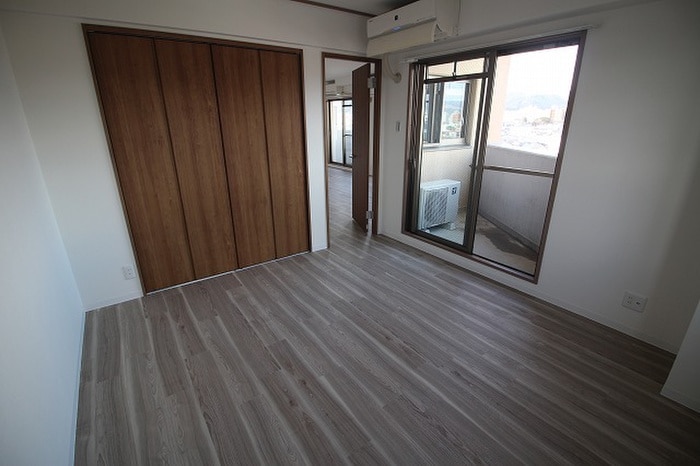 物件内観写真10　(居室)