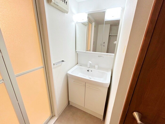 物件内観写真13　(洗面)