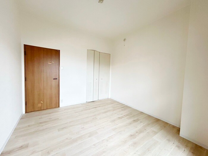 物件内観写真19　(居室)