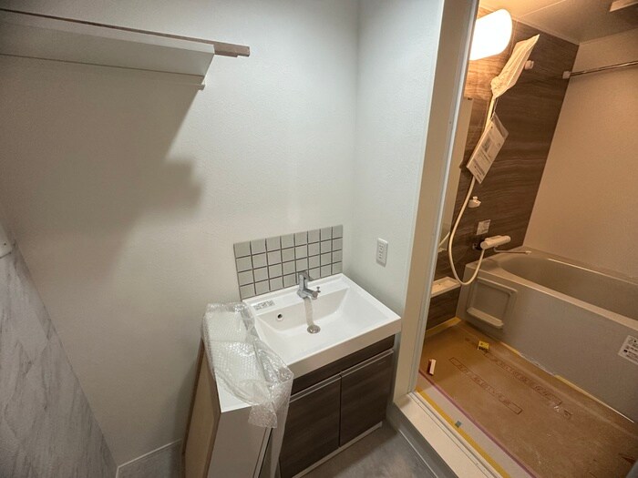 物件内観写真9　(洗面)