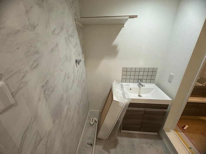 物件内観写真10　(洗濯機置場)