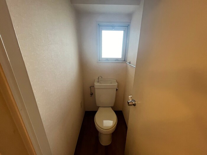 物件内観写真10　(トイレ)