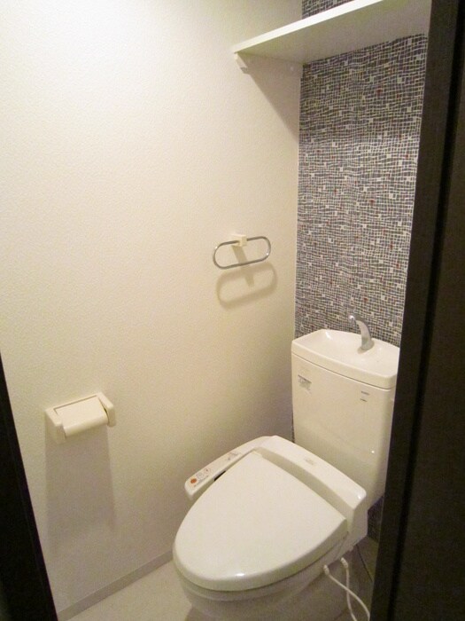 物件内観写真15　(トイレ)